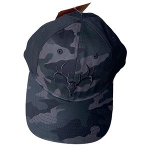 NWT Size L/XL Men’s Field & Stream black/camo pattern hat.